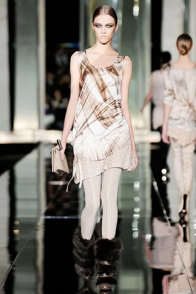 Look 20